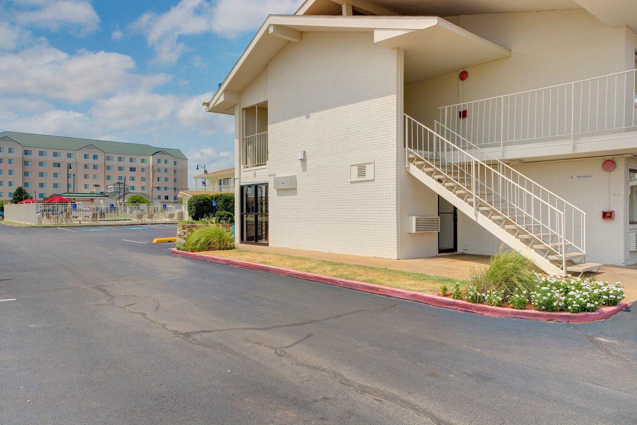 Motel 6 - Oklahoma City Airport Exteriér fotografie